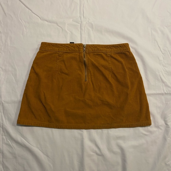 Corduroy mini skirt - Picture 4 of 4